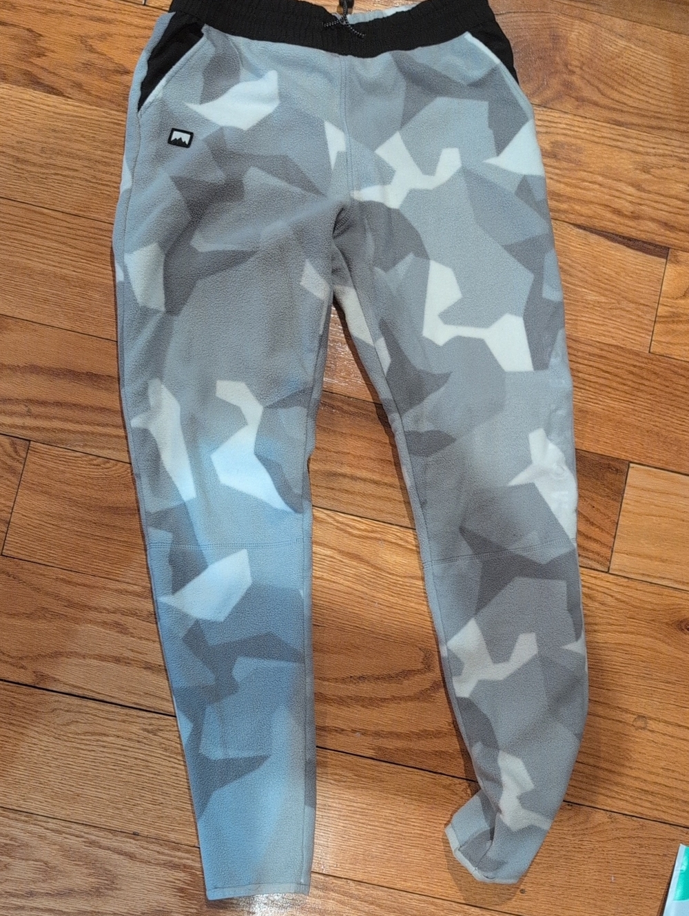 Woman Gray Camo Fleece Joggers - Soft, Warm Sweatpants